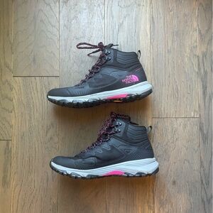 NWOT, Women’s North Face Ultra Fastpack Boots, size 9